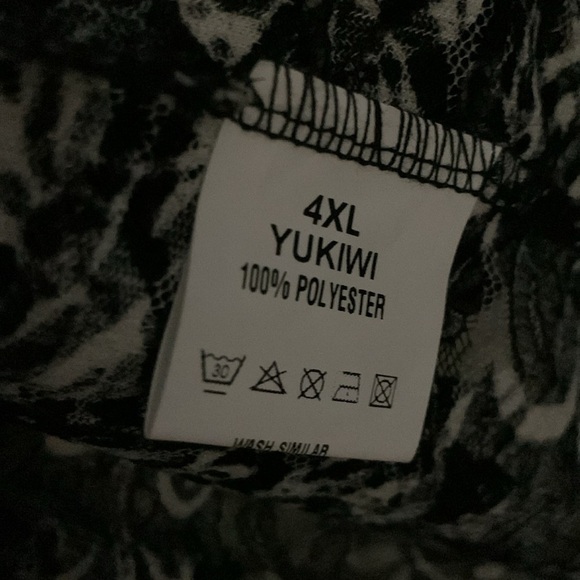 Flowy Open Front Blouse Size 4x - Picture 4 of 4